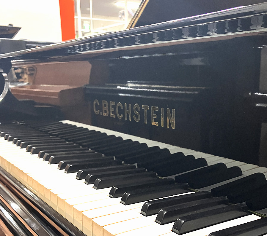 ベヒシュタイン V-200（Bechstein V-200）