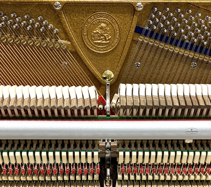 ベヒシュタイン R2 Millenium Chrome(Millenium 116K)(Bechstein R2 Millenium Chrome(Millenium 116K))
