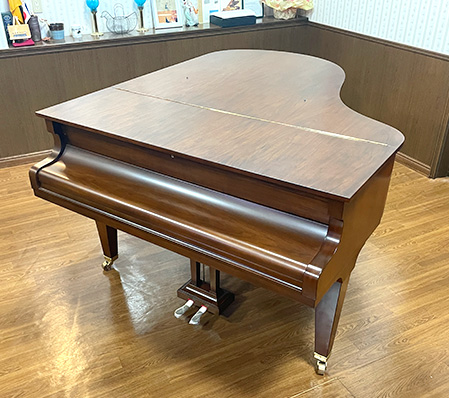 ベヒシュタイン M-180（Bechstein M-180）