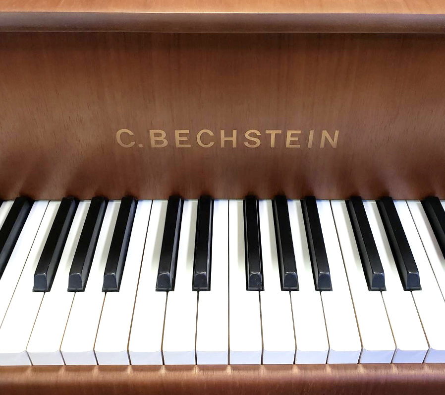 ベヒシュタイン M-180（Bechstein M-180）