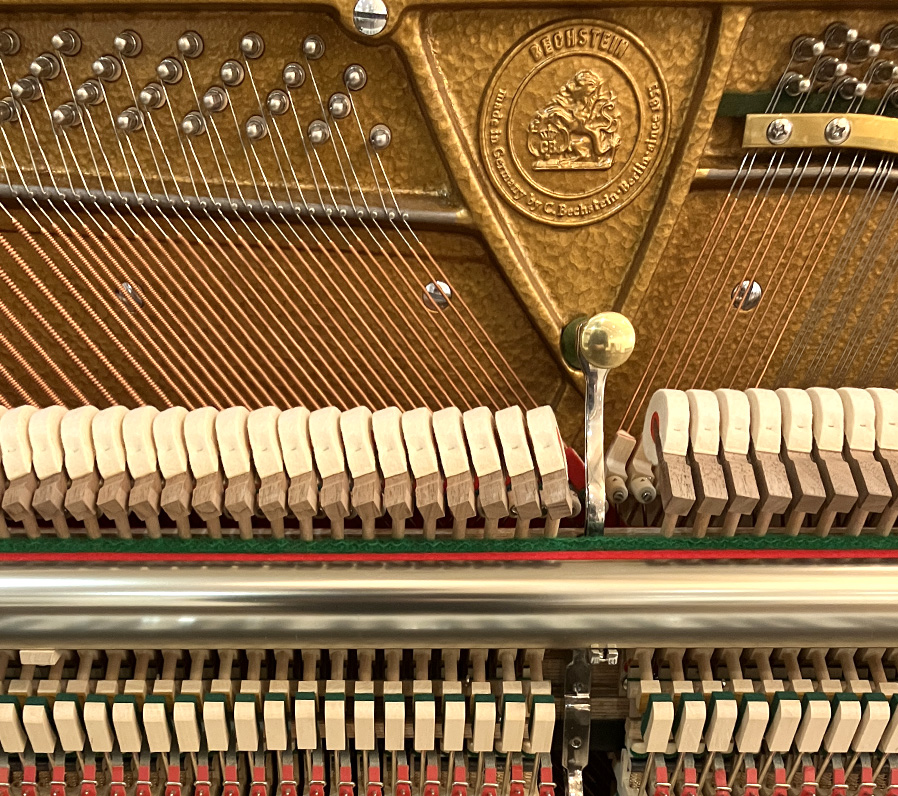 ベヒシュタイン B112 Modern（Bechstein B112 Modern）
