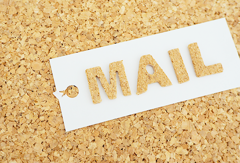 オンライン相談日の１営業日前日に担当者から招待メールを送信。