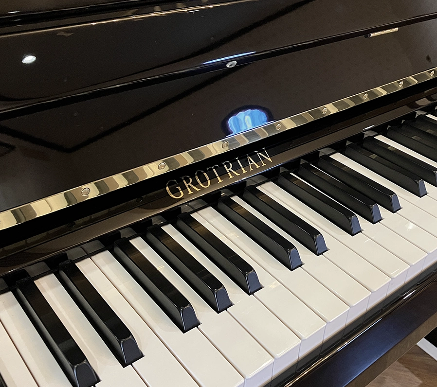 グロトリアン G-113（Grotrian G-113）