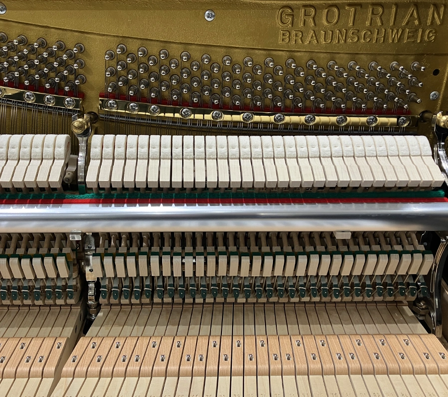 グロトリアン G-113（Grotrian G-113）