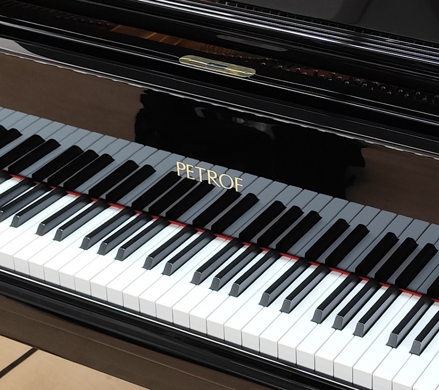 ペトロフ P-V（Petrof P-V）