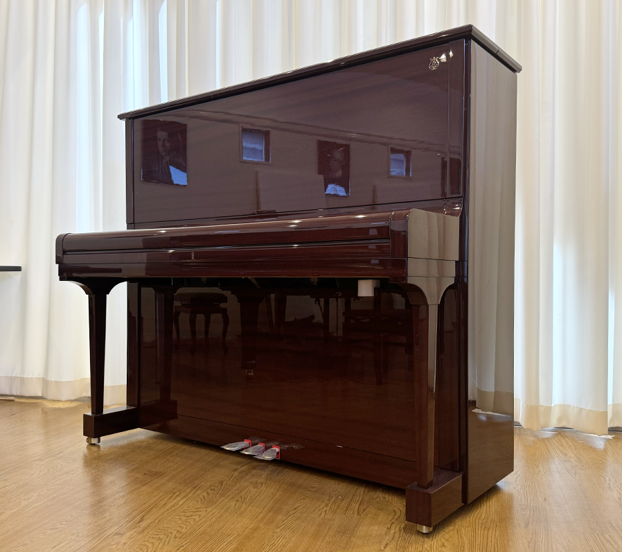 スタインウェイ K-132 MP(Steinway&Sons K-132 MP)