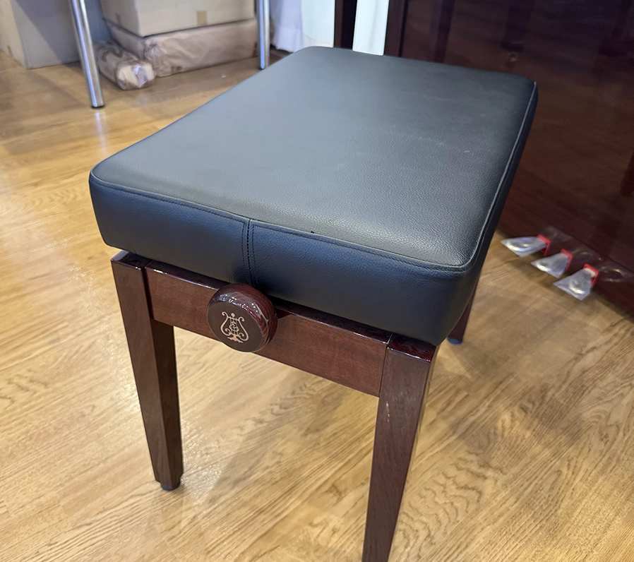 スタインウェイ K-132 MP(Steinway&Sons K-132 MP)