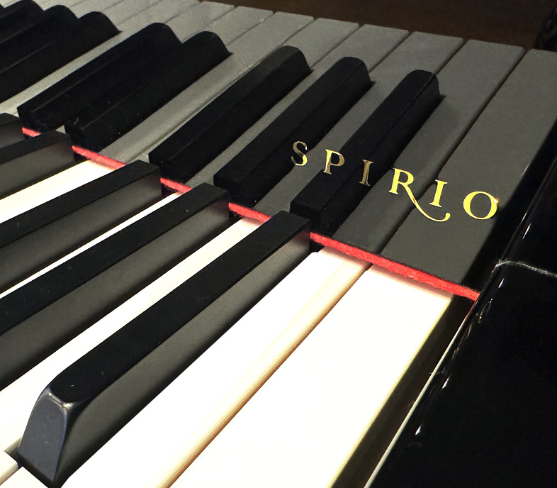 スタインウェイ M-170 SPIRIO