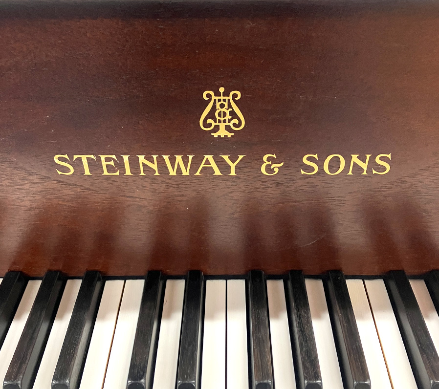 スタインウェイ S-155チッペンデール（Steinway＆Sons S-155Chippendale）