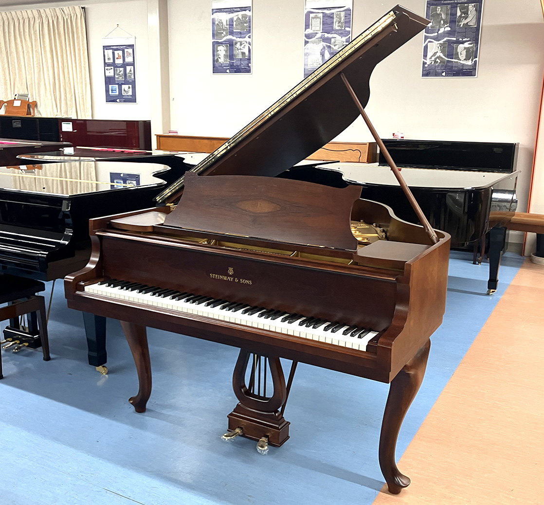 スタインウェイ S-155チッペンデール（Steinway＆Sons S-155Chippendale）