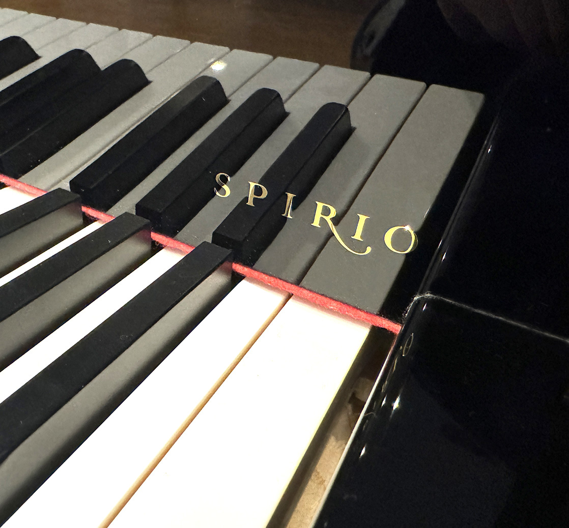 スタインウェイ M-170 SPIRIO