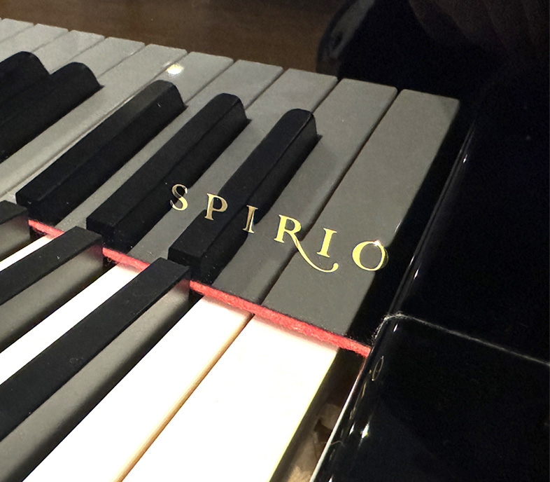 スタインウェイ M-170 SPIRIO