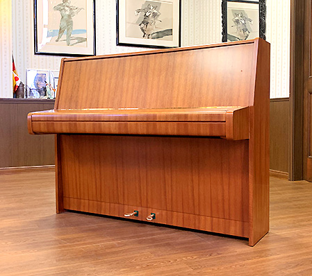 スタインウェイ Z-114（Steinway＆Sons Z-114）