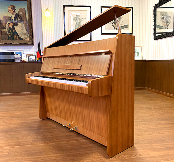 スタインウェイ Z-114（Steinway＆Sons Z-114）