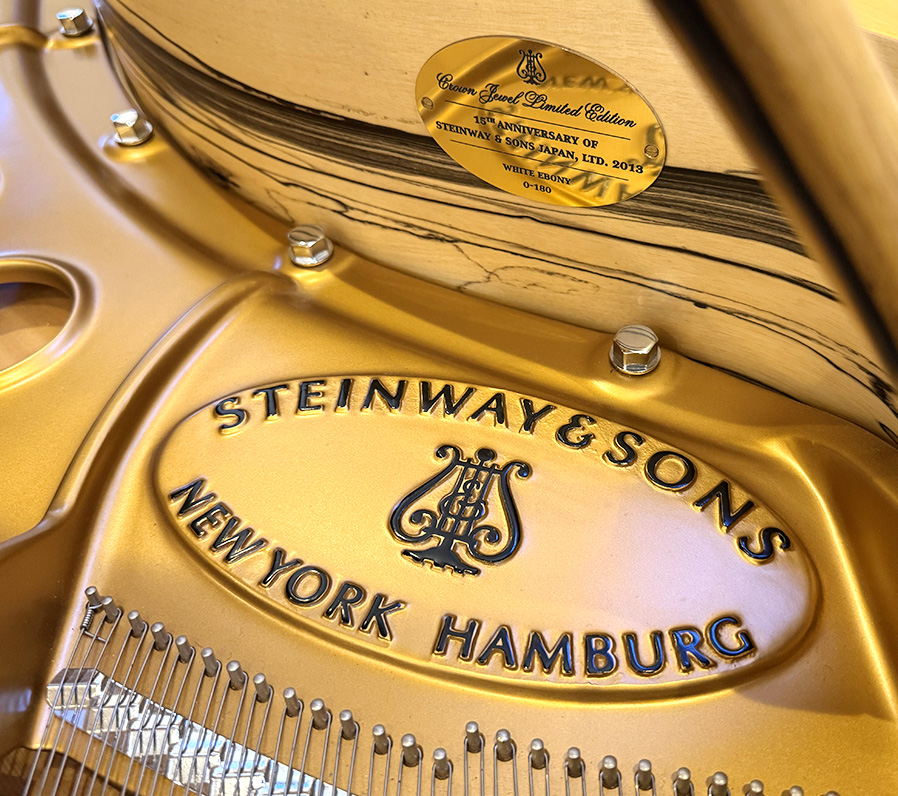 スタインウェイ O-180 White Ebony（Steinway＆Sons O-180 White Ebony）