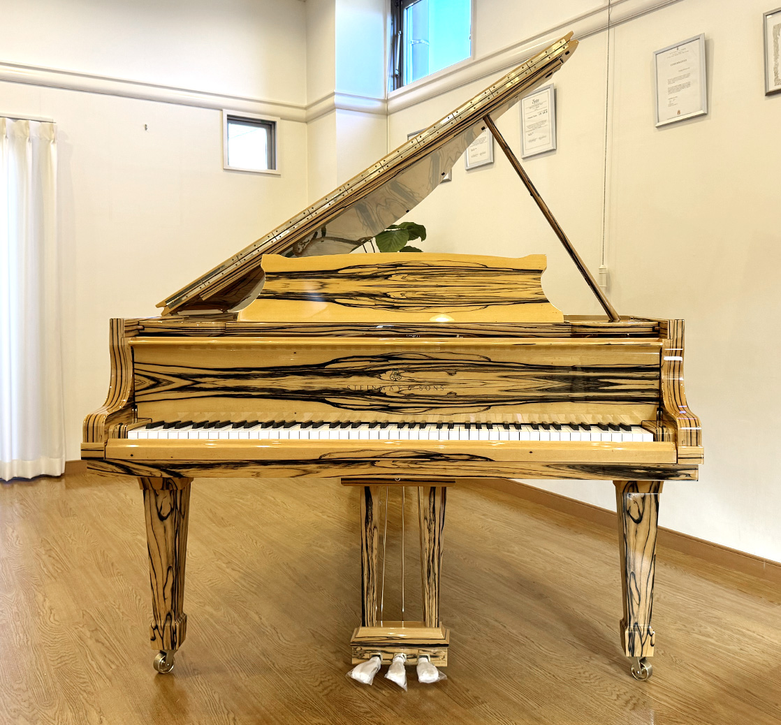 スタインウェイ O-180 White Ebony（Steinway＆Sons O-180 White Ebony）