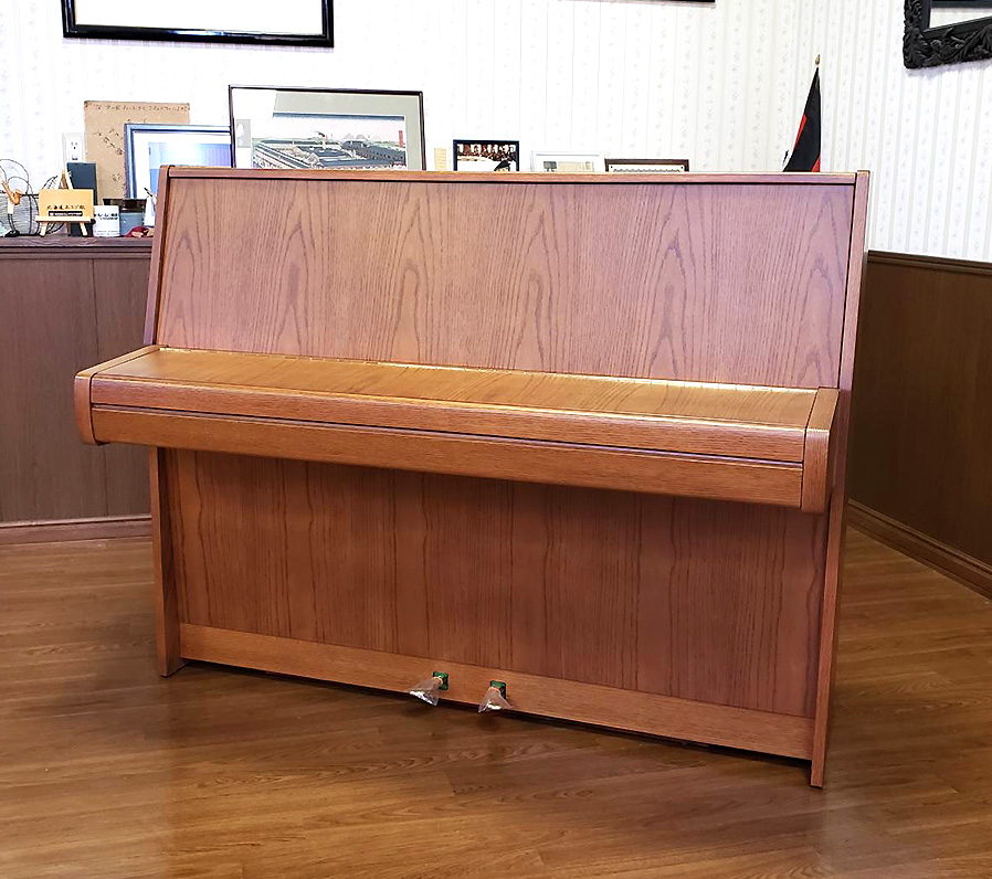 スタインウェイ Z-114（Steinway＆Sons Z-114）