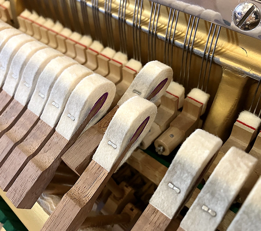 スタインウェイ F-104(Steinway&Sons F-104)