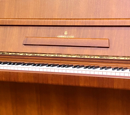 スタインウェイ Z-114（Steinway＆Sons Z-114）