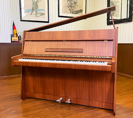 スタインウェイ Z-114（Steinway＆Sons Z-114）