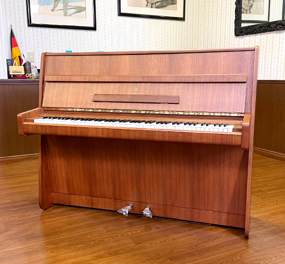 スタインウェイ Z-114（Steinway＆Sons Z-114）