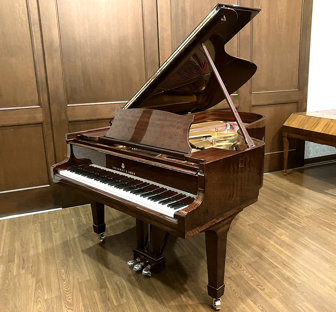 スタインウェイ B-211（Steinway＆Sons B-211）