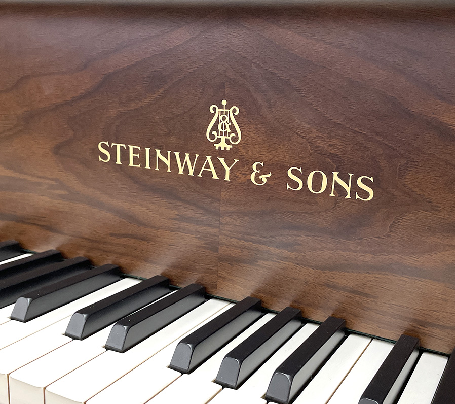 スタインウェイ S-155チッペンデール（Steinway＆Sons S-155チッペンデール）